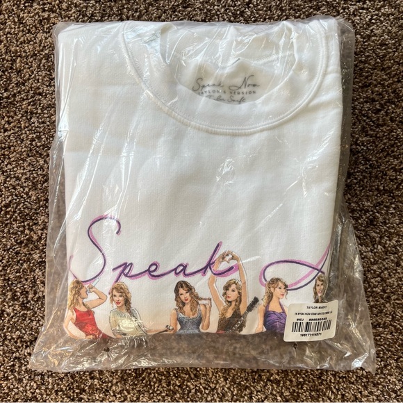 NEW Taylor Swift Speak Now Eras Crewneck - Picture 3 of 9